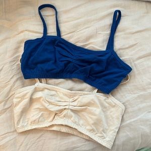 2 Arq bralettes
